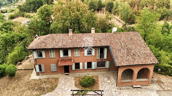 casa indipendente in vendita ad Asti in zona Corso Volta