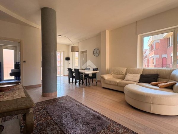 appartamento in vendita ad Asti in zona Corso Dante