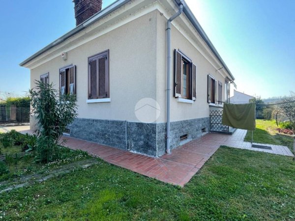 casa indipendente in vendita ad Asti