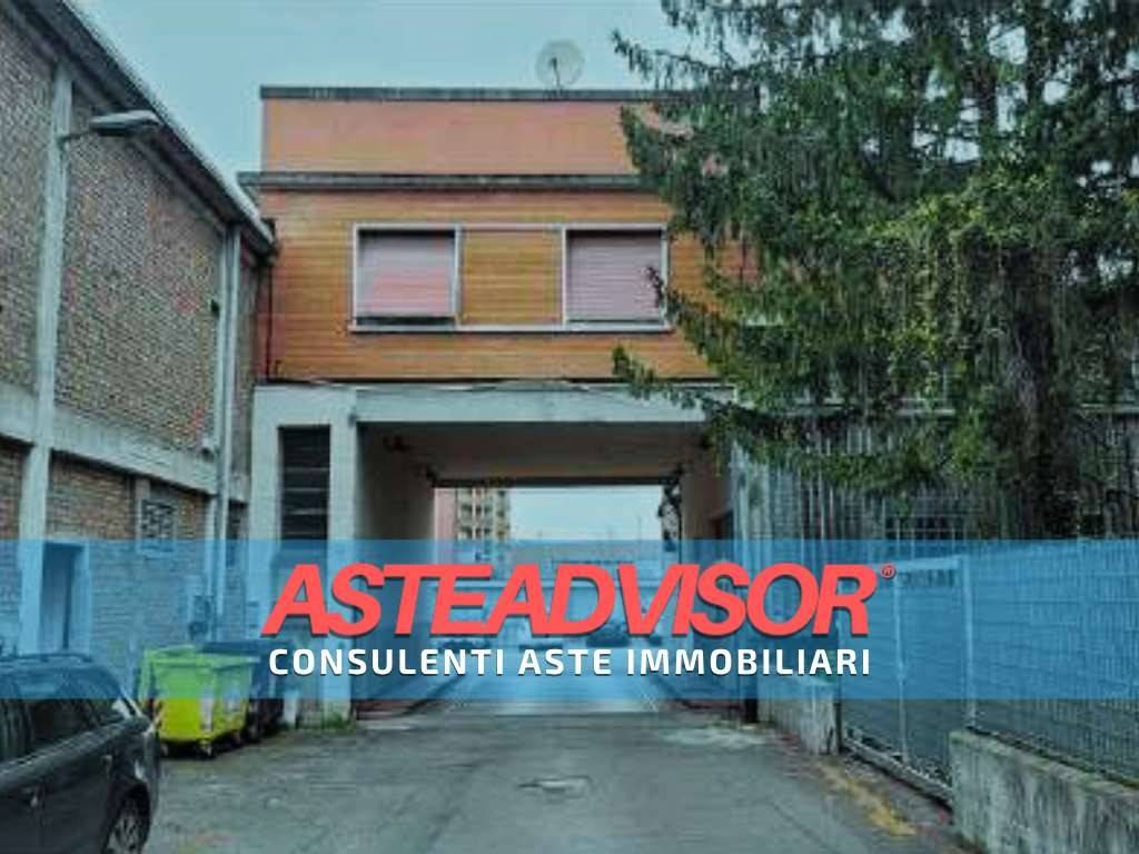 ufficio in vendita ad Asti in zona Questura