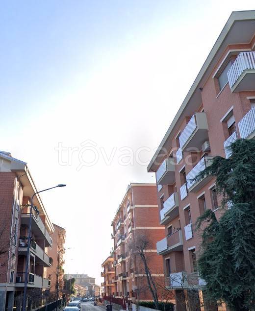 appartamento in vendita ad Asti in zona Corso Dante