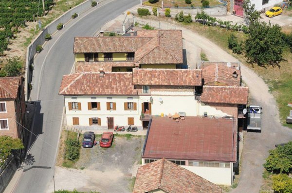 appartamento in vendita ad Asti in zona Pilone
