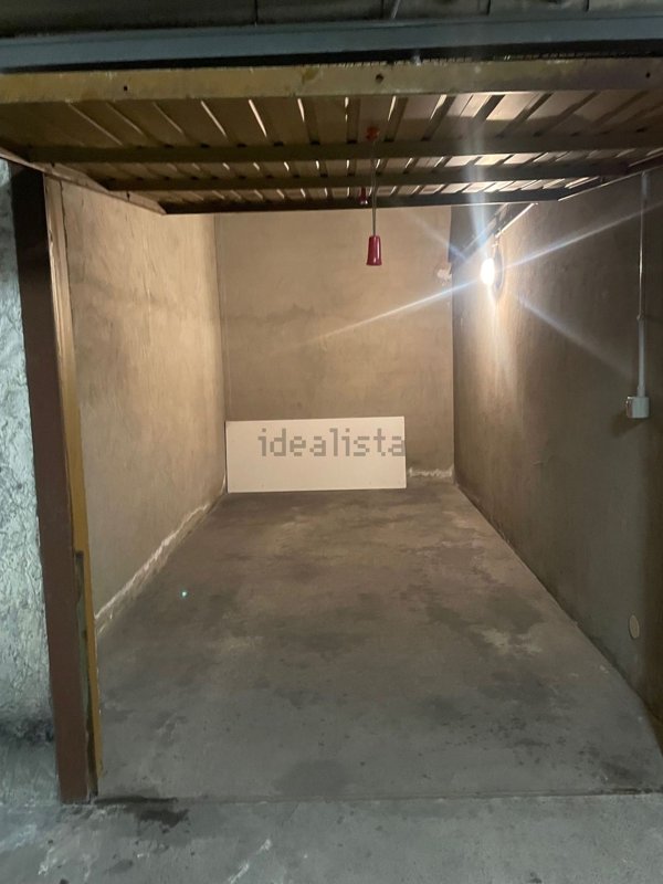 box auto in vendita ad Asti in zona Questura