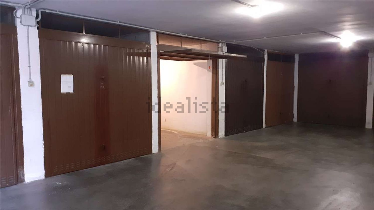 box auto in vendita ad Asti