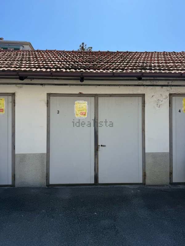 box auto in vendita ad Asti