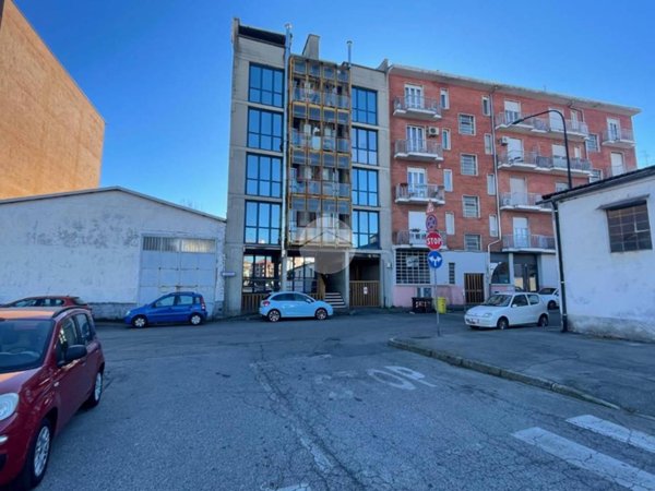 box auto in vendita ad Asti in zona Corso Volta