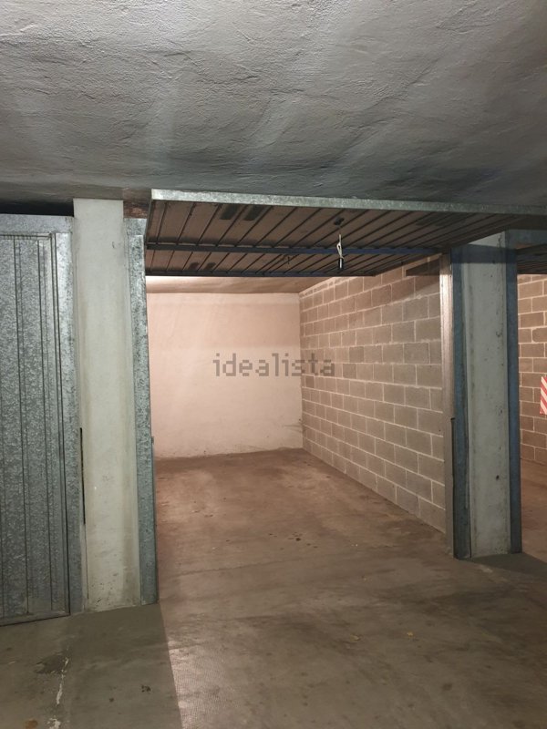 box auto in vendita ad Asti in zona Corso Dante