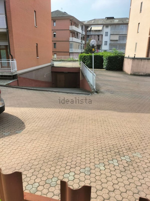 box auto in vendita ad Asti in zona Corso Dante