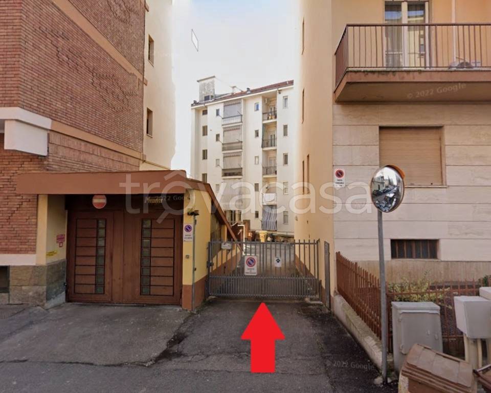 box auto in vendita ad Asti in zona Corso Dante