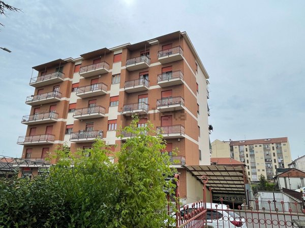 appartamento in vendita ad Asti in zona Corso Volta