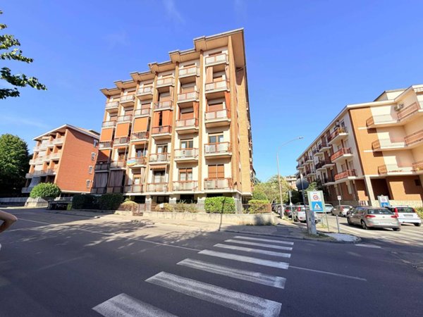 appartamento in vendita ad Asti in zona Torretta