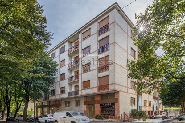 appartamento in vendita ad Asti in zona Corso Dante