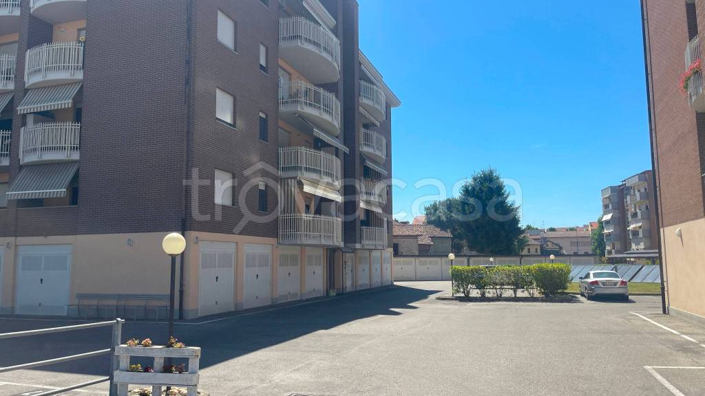 appartamento in vendita ad Asti in zona Trincere