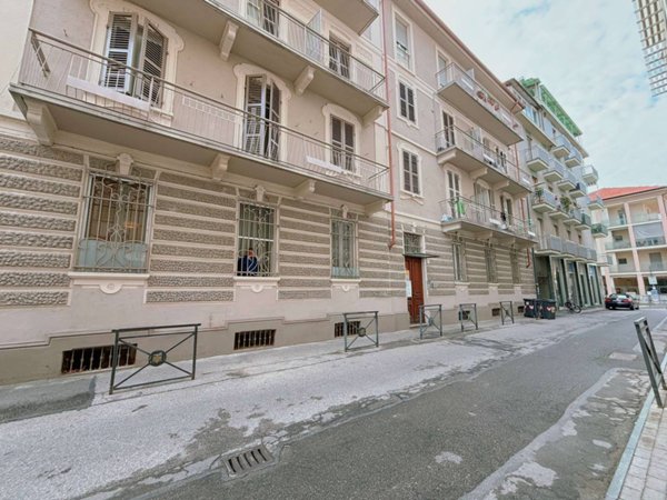 appartamento in vendita ad Asti in zona Via Pietro Micca