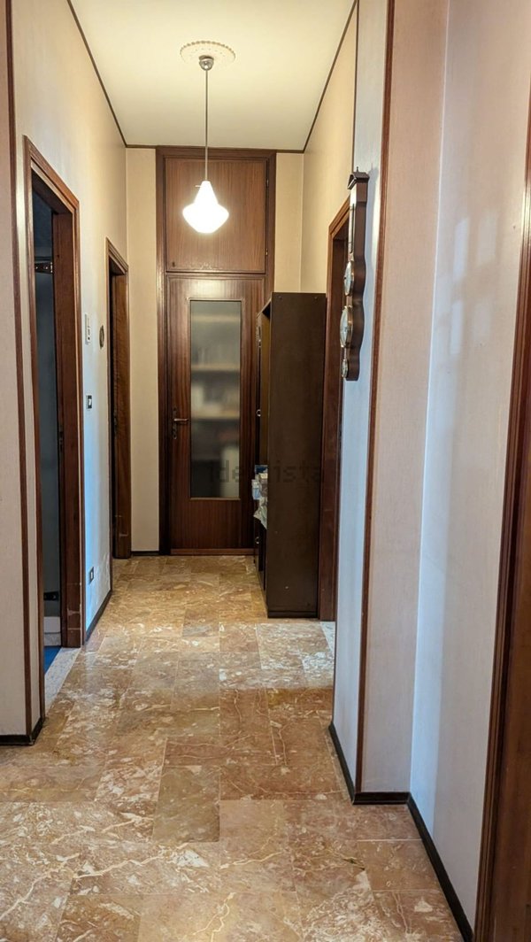 appartamento in vendita ad Asti in zona Pilone