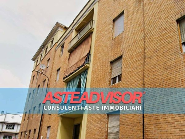 appartamento in vendita ad Asti in zona Pilone