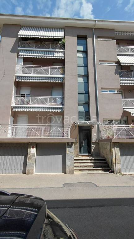 appartamento in vendita ad Asti in zona Corso Dante