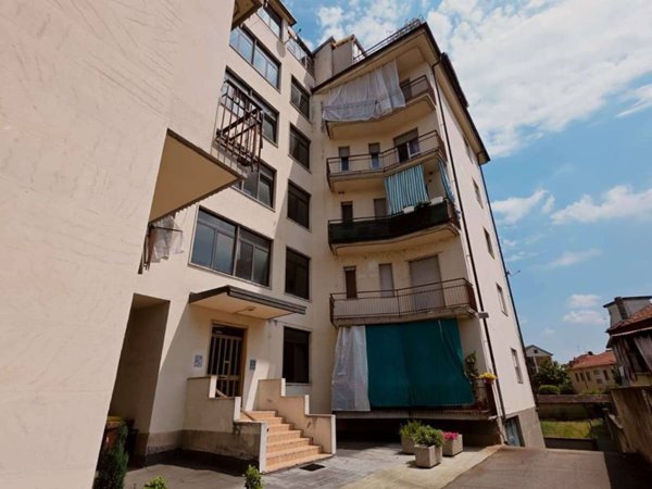 appartamento in vendita ad Asti in zona Corso Volta