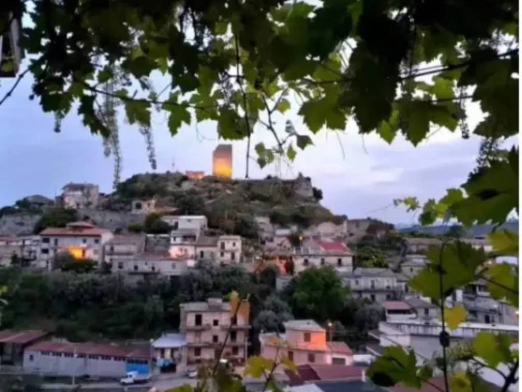 appartamento in vendita a Sant'Ilario dello Ionio in zona Condoianni