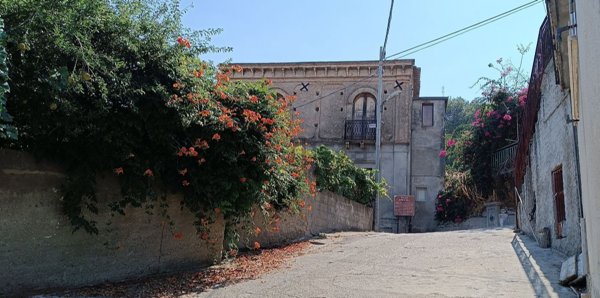 casa indipendente in vendita a Sant'Ilario dello Ionio