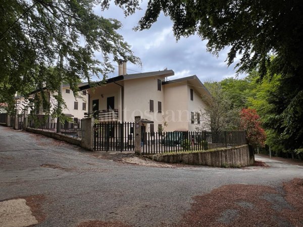 casa indipendente in vendita a Santo Stefano in Aspromonte in zona Gambarie
