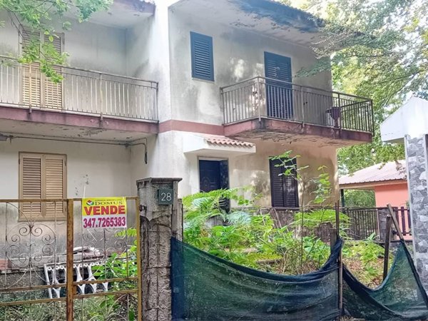 casa indipendente in vendita a Santo Stefano in Aspromonte in zona Gambarie