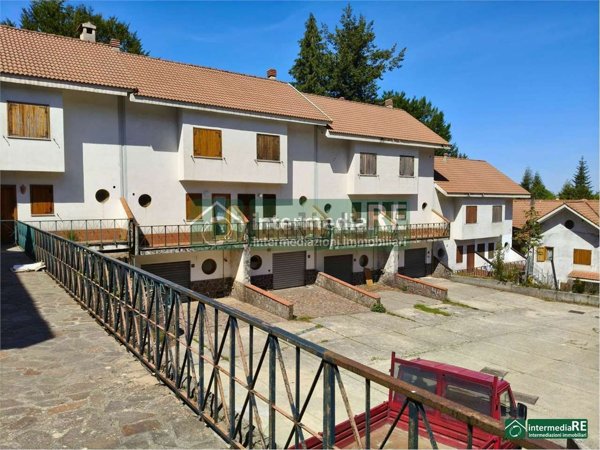 casa indipendente in vendita a Santo Stefano in Aspromonte in zona Gambarie