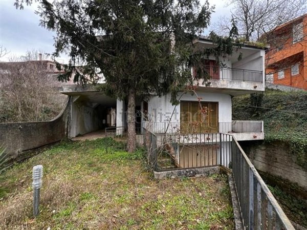 casa indipendente in vendita a Scilla