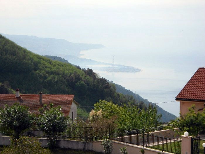 casa indipendente in vendita a Scilla