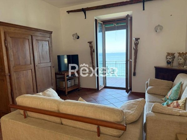 casa indipendente in vendita a Scilla