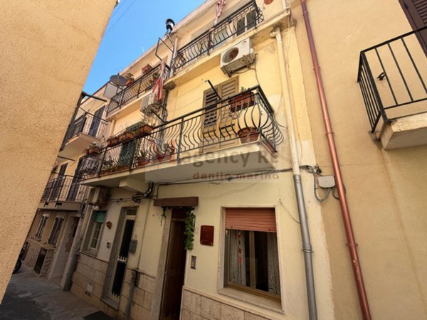 casa indipendente in vendita a Scilla