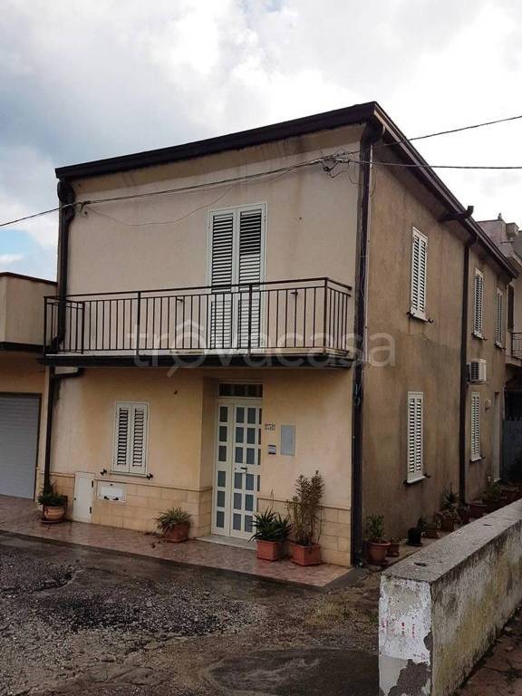 casa indipendente in vendita a Siderno