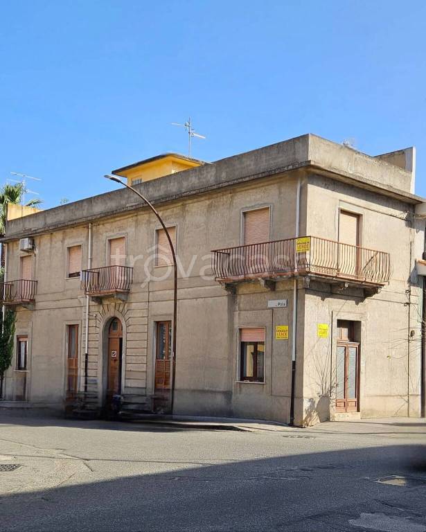 casa indipendente in vendita a Siderno