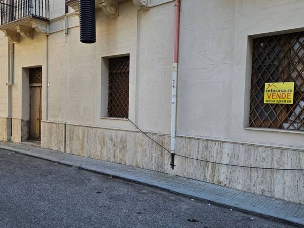intera palazzina in vendita a Siderno