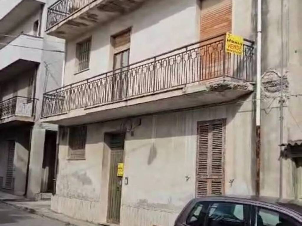 casa indipendente in vendita a Siderno