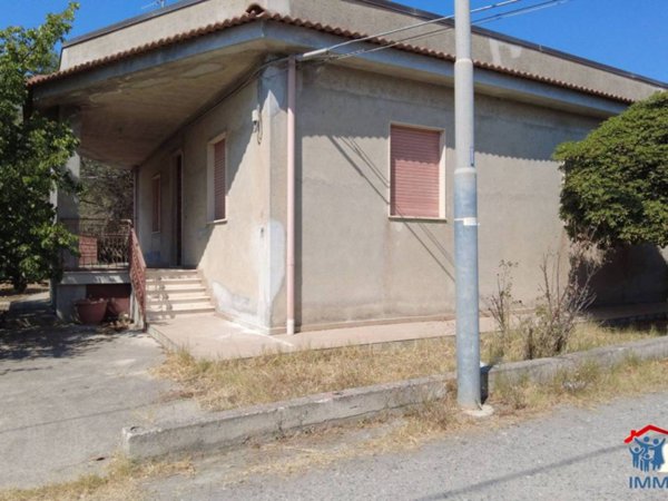 casa indipendente in vendita a Siderno