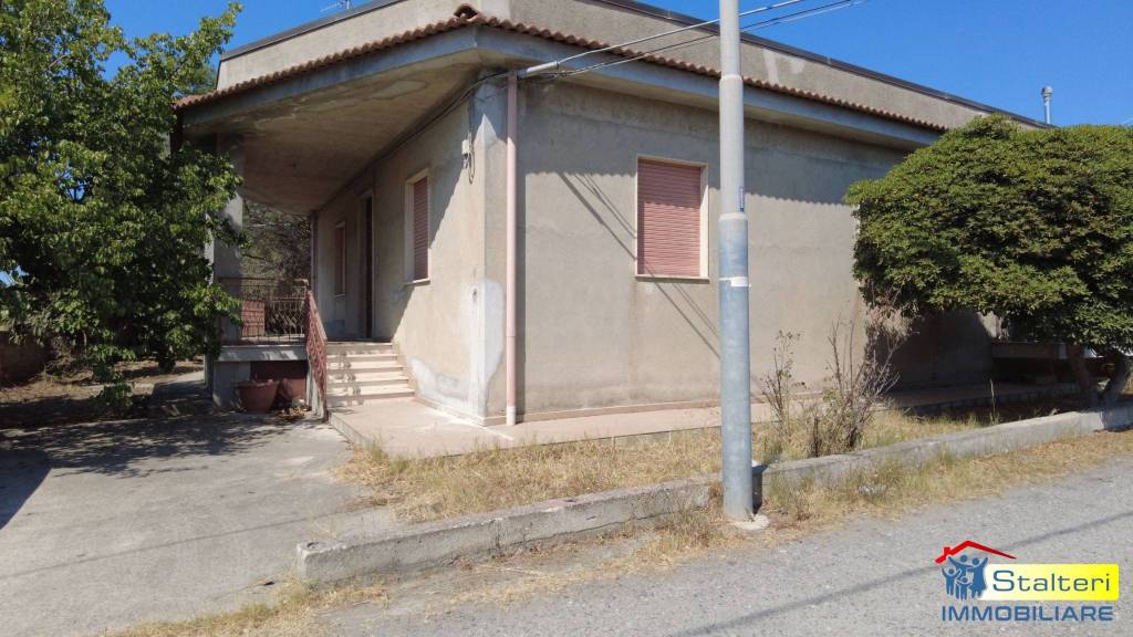 casa indipendente in vendita a Siderno