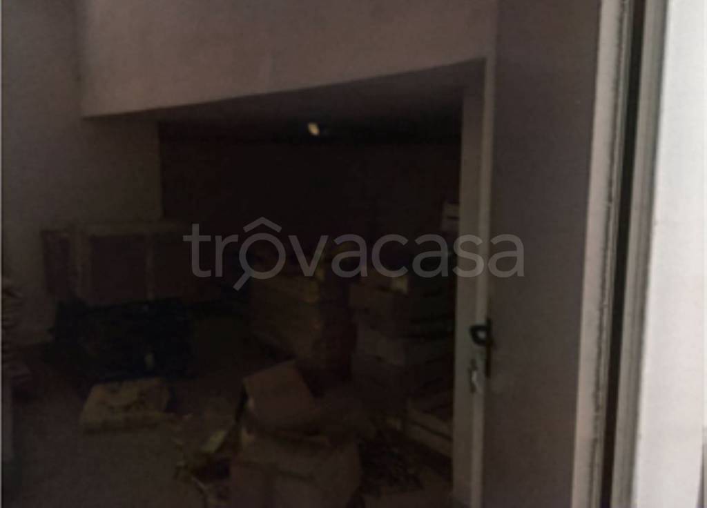 locale di sgombero in vendita a Siderno