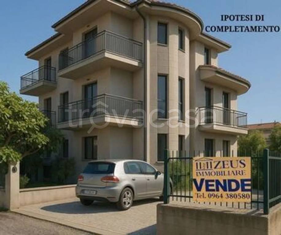 casa indipendente in vendita a Siderno