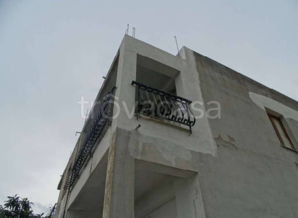 casa indipendente in vendita a Siderno in zona Gonìa