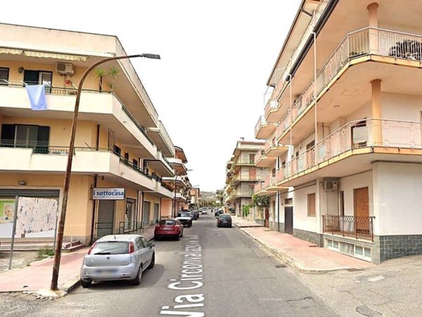 negozio in vendita a Siderno