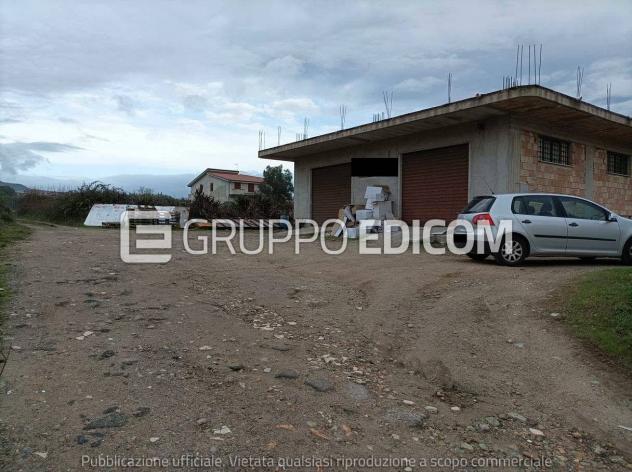 negozio in vendita a Siderno in zona Ferraro