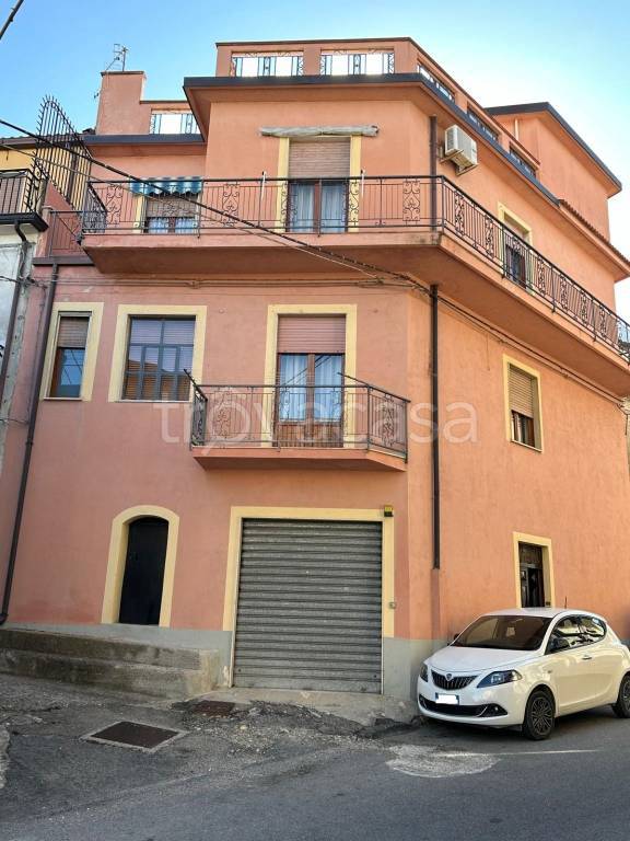 casa indipendente in vendita a Siderno