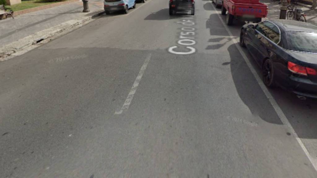 negozio in vendita a Siderno