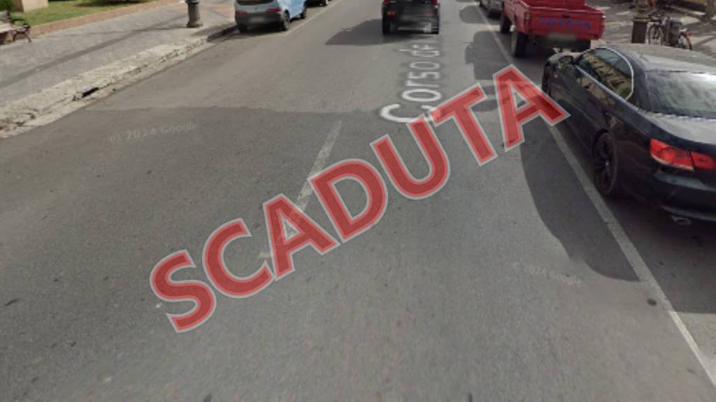 negozio in vendita a Siderno