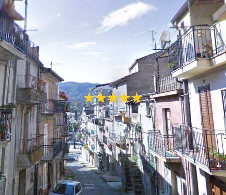 casa indipendente in vendita a Siderno