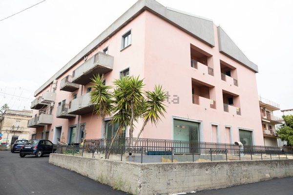 locale commerciale in vendita a Siderno