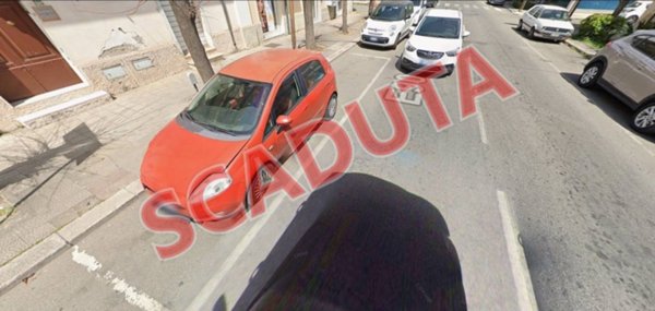 locale commerciale in vendita a Siderno