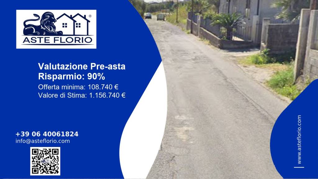 locale commerciale in vendita a Siderno