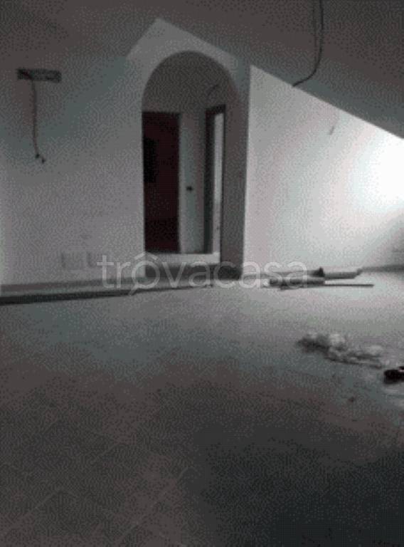 locale commerciale in vendita a Siderno